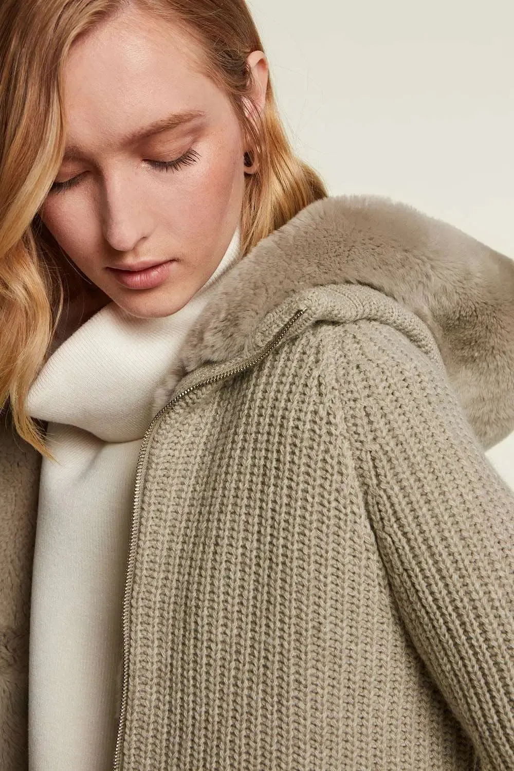 Knitted bomber jacket with fur