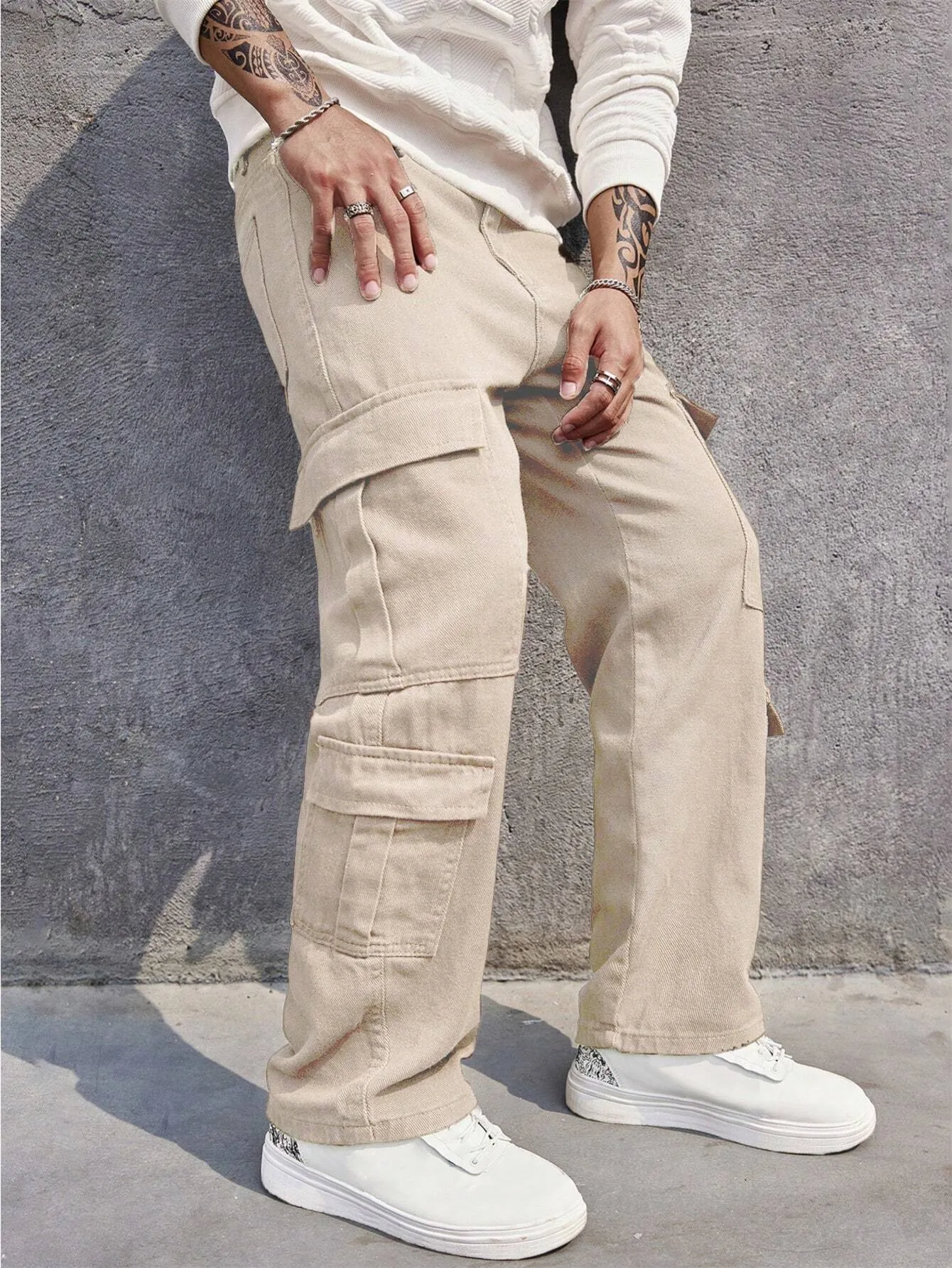 Manfinity EMRG Men Flap Pocket Side Cargo Jeans