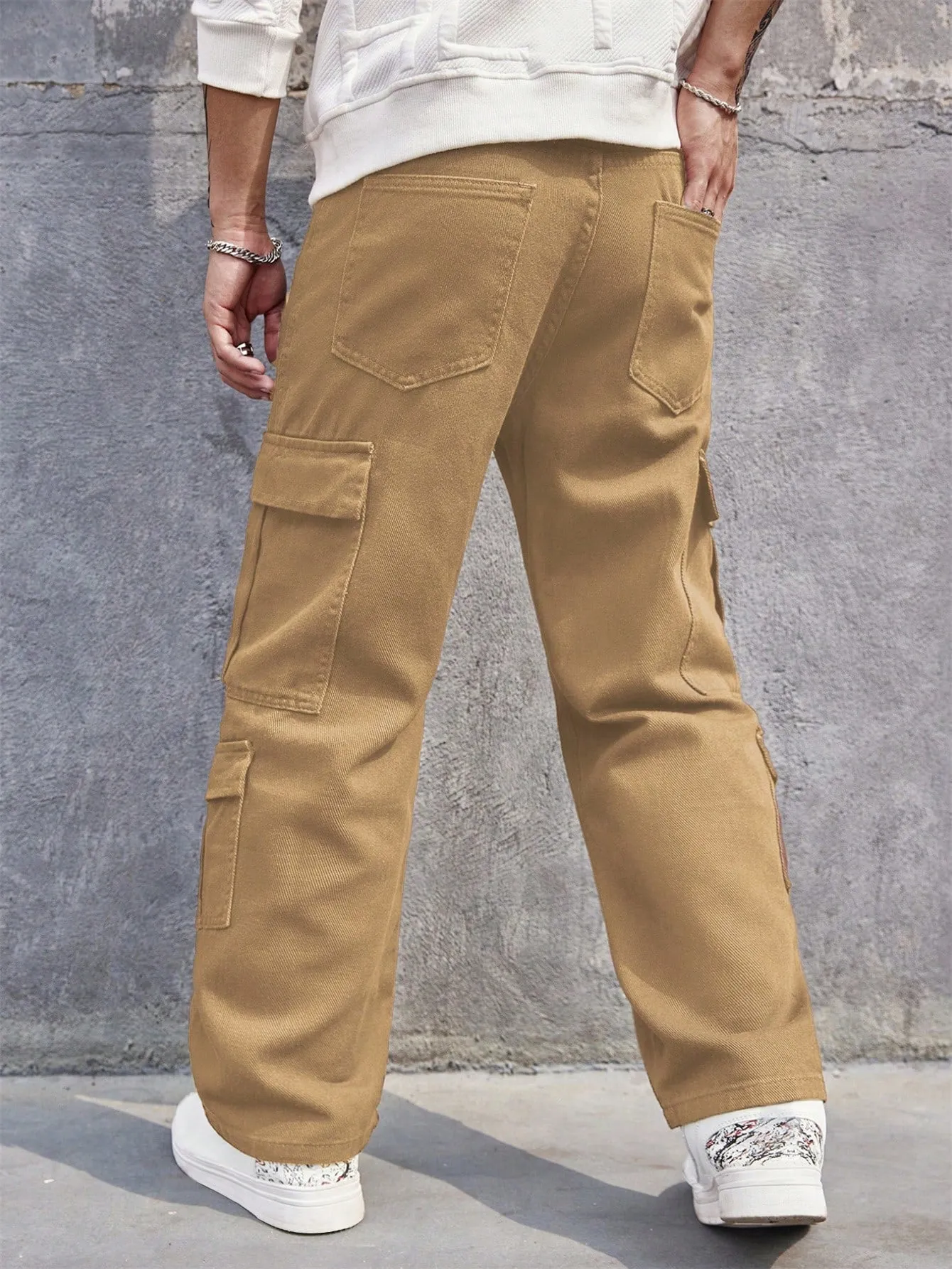 Manfinity EMRG Men Flap Pocket Side Cargo Jeans