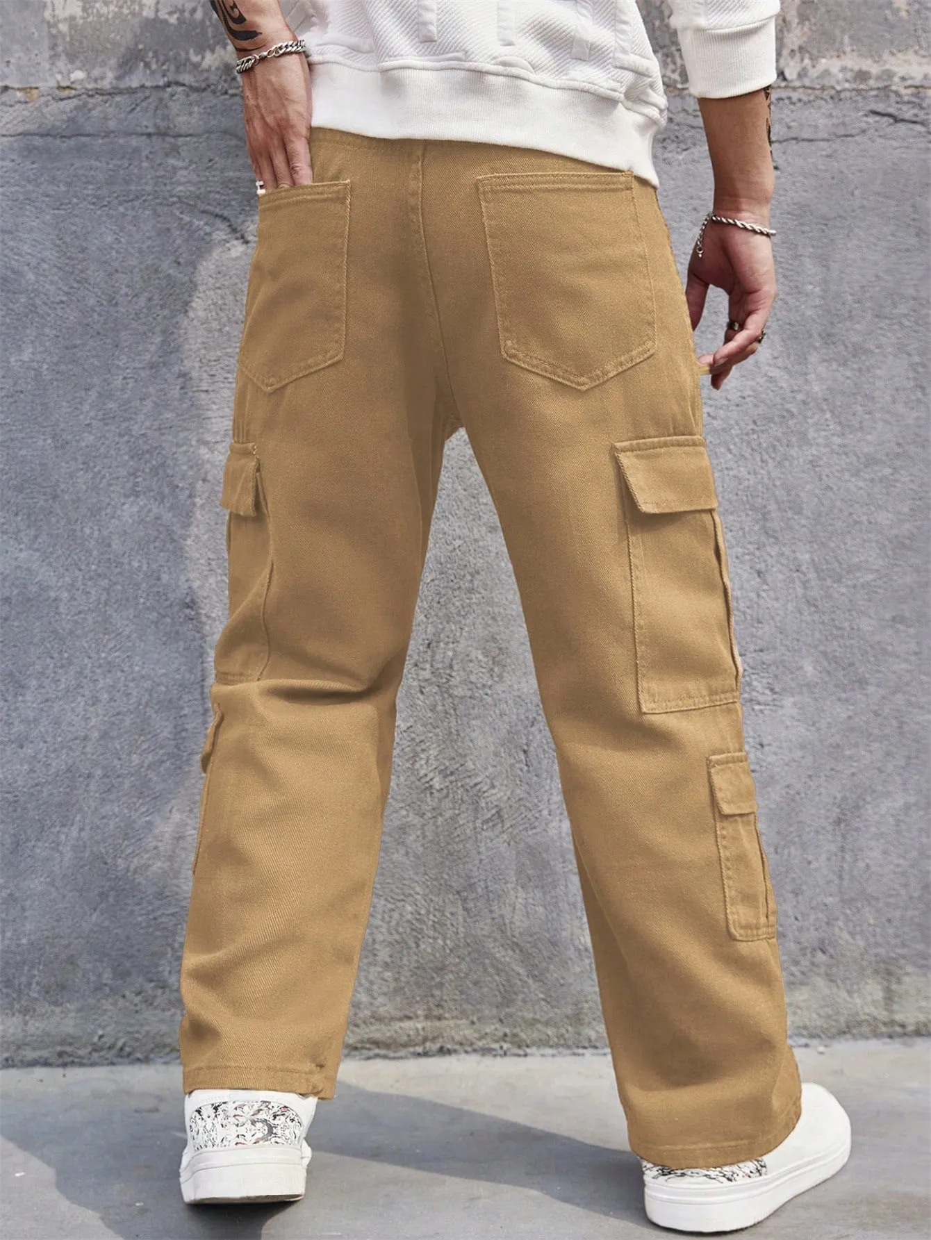 Manfinity EMRG Men Flap Pocket Side Cargo Jeans