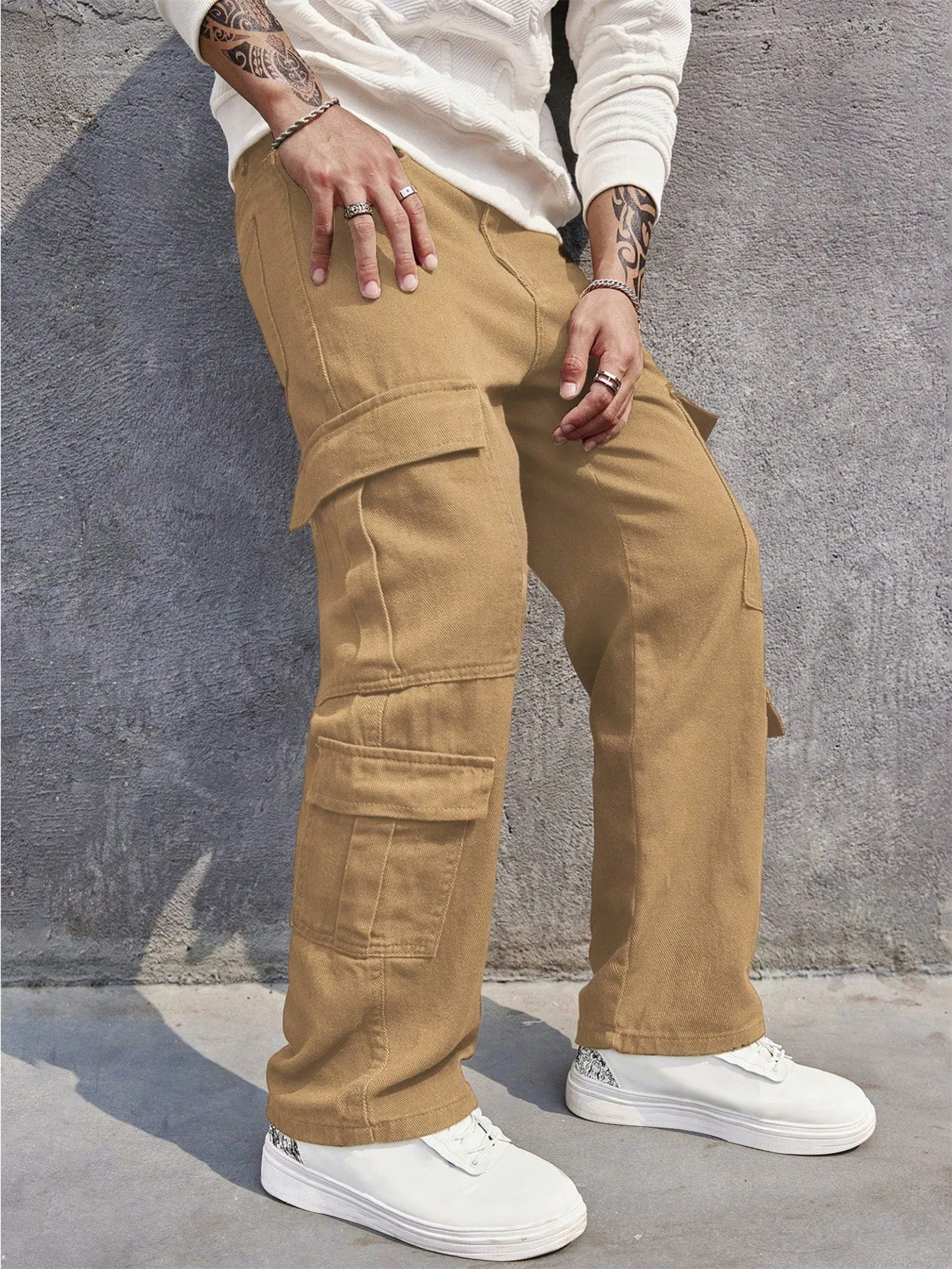 Manfinity EMRG Men Flap Pocket Side Cargo Jeans