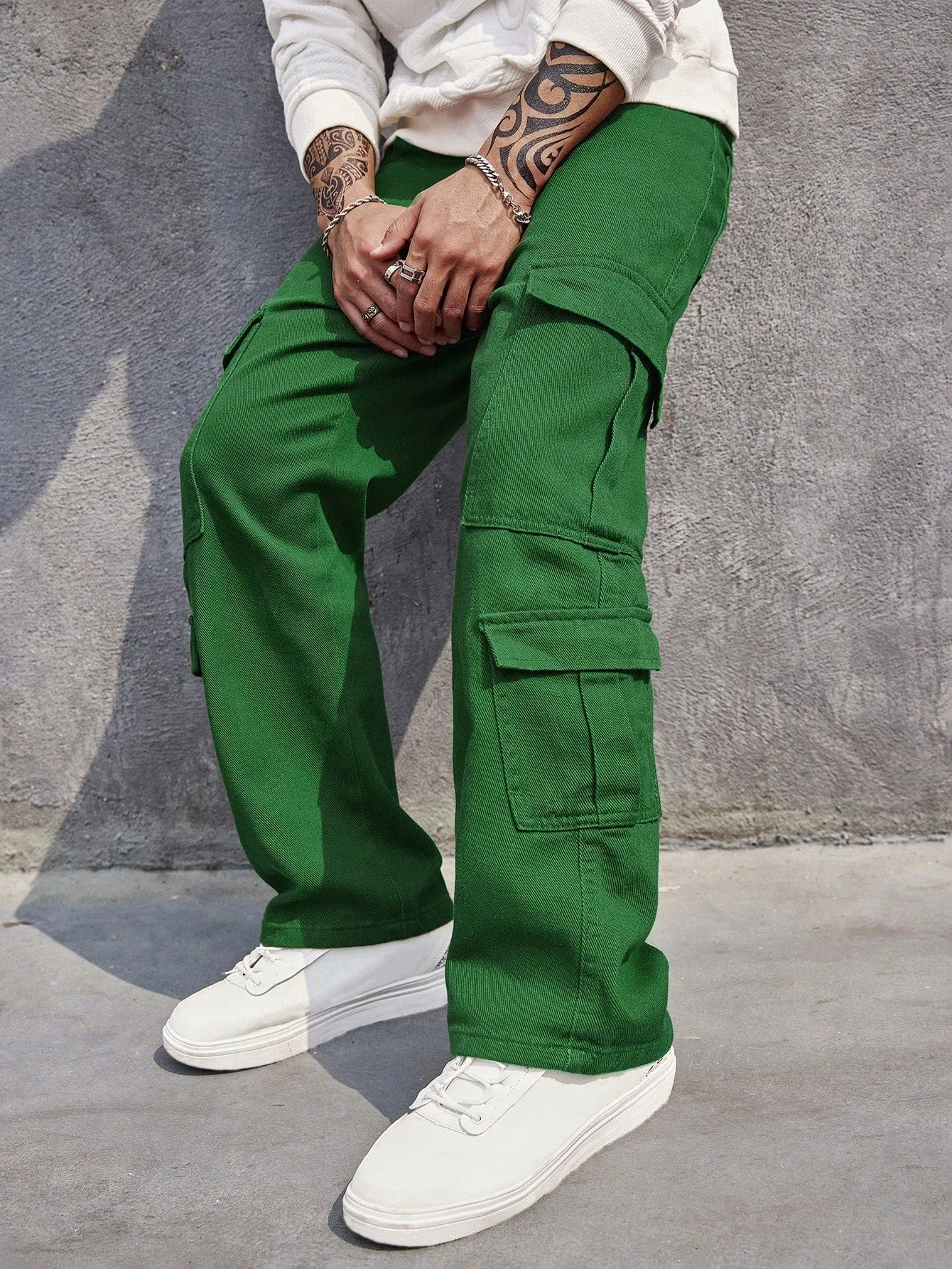 Manfinity EMRG Men Flap Pocket Side Cargo Jeans