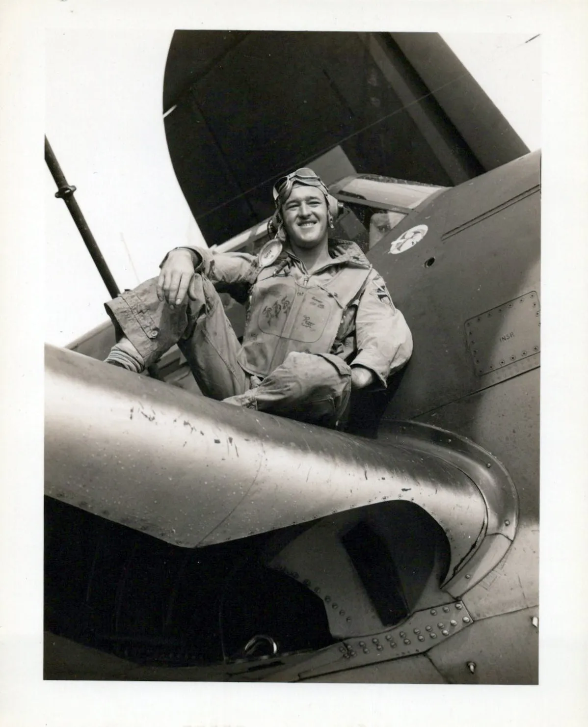 Original U.S. WWII Navy Cross Recipient Fighter Pilot Grouping for LtJG Paul Wahlstrom Who Sunk A Japanese Aircraft Carrier with Original Citation