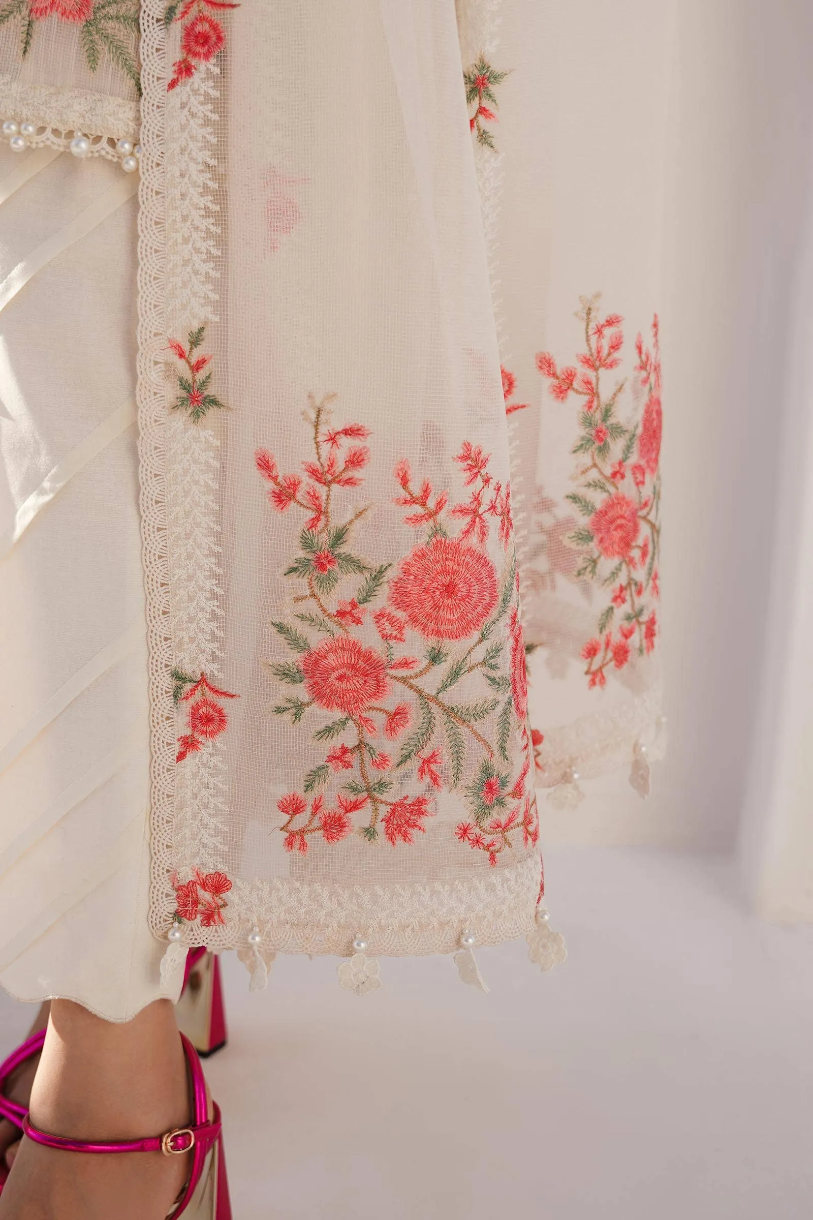 Sana Safinaz Spring/Summer Muzlin Lawn 2024 – M241-001A-3Cx