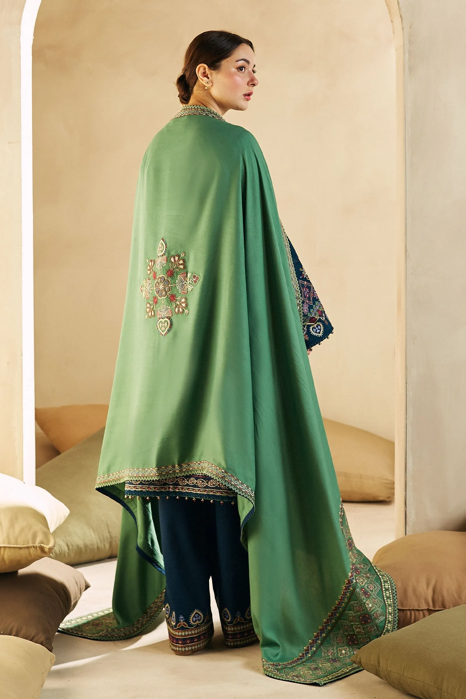 Zara Shahjahan Coco Winter Collection 2023 – ZW23-7B